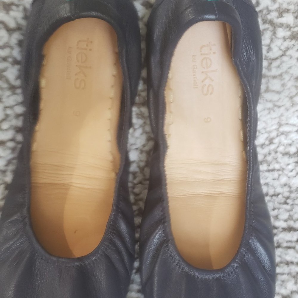 Tieks Navy Ballet Slippers Barel Worn! Size 9